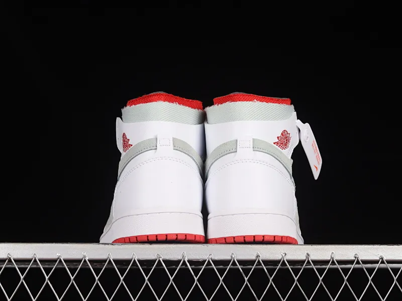 All categories Air Jordan Jordan series basketball shoes Air Jordan 1 High Air Jordan 1 Zoom CMFT AJ1 Joe 1 white and green color matching CT0978-100